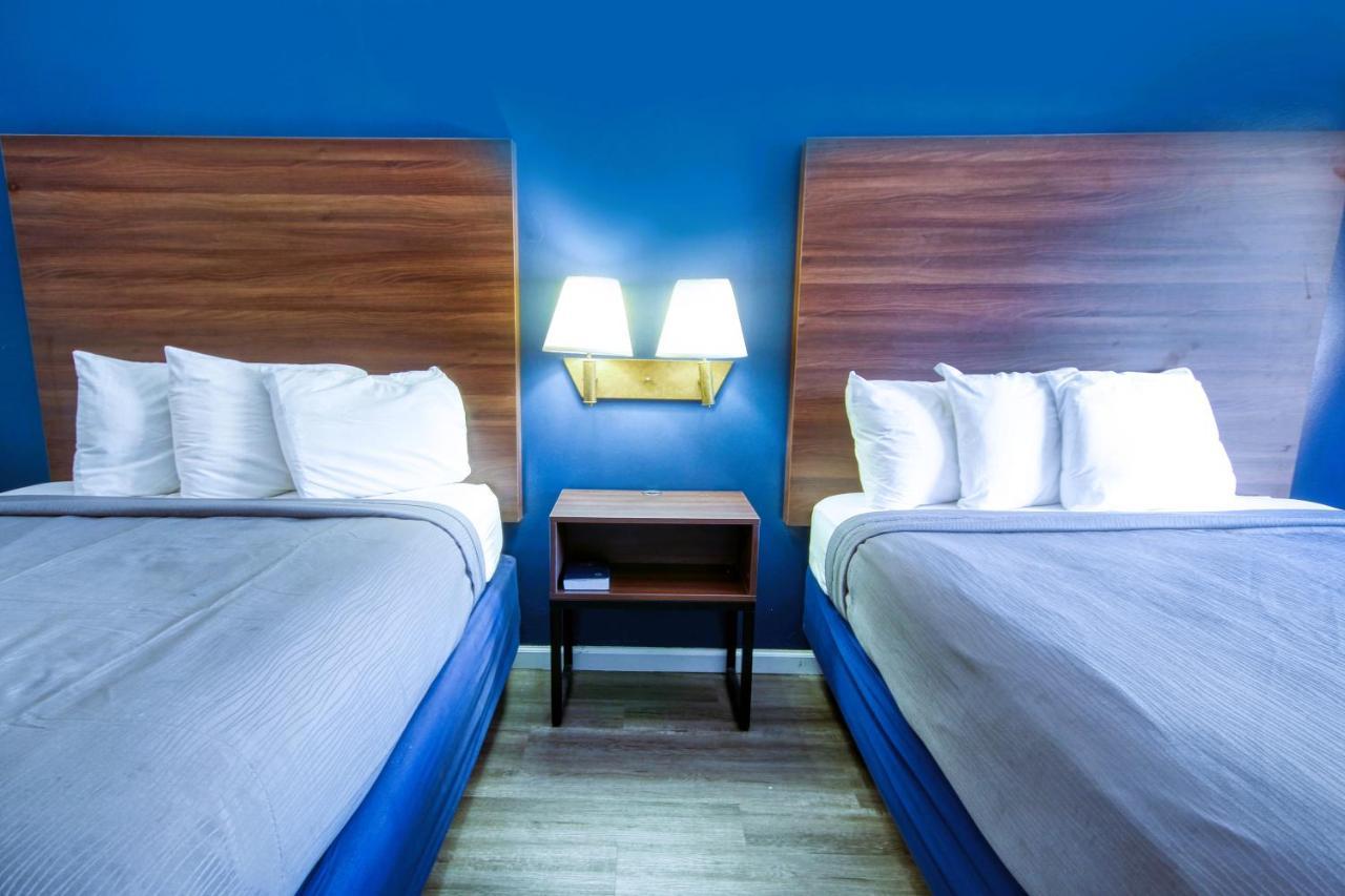 South Seas Ocean Front Hotel Миртъл Бийч Екстериор снимка